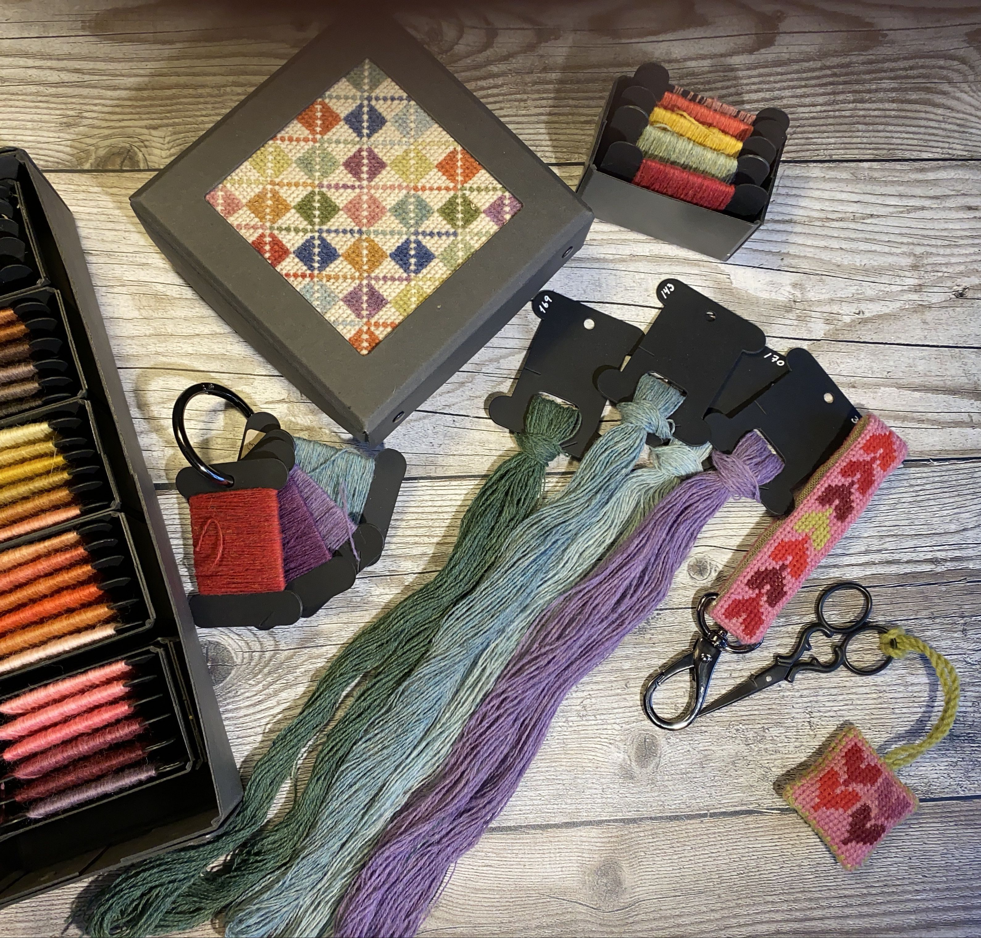 Broderigarn Merino lammeuld fra Tante hanne