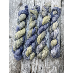 For�rstid H�ndfarvet garn, 100% Baby Alpaca, LACE  50 gram = 400 meter