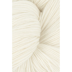 Ufarvet garn RAW 3  Merino ekstra fin uld 80% , 20% Polyamid, Superwash, 425 m/100 gram