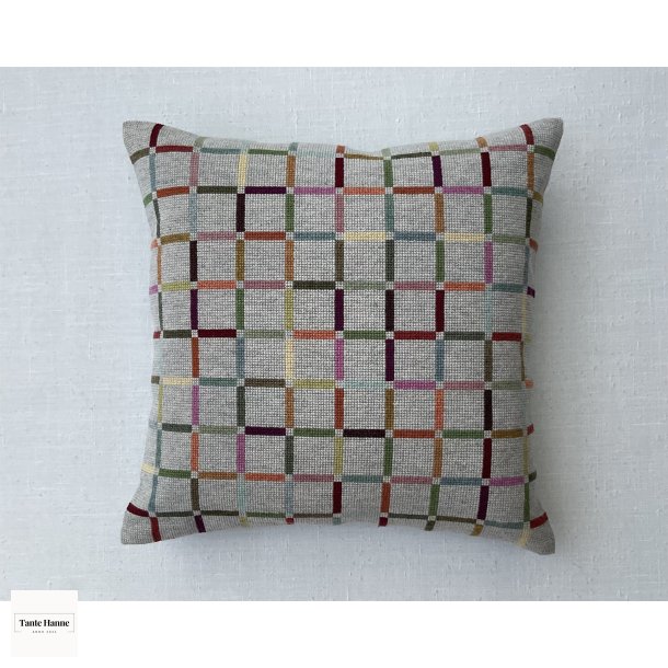 P Kryds pude Broderipakke fra BALDYRE