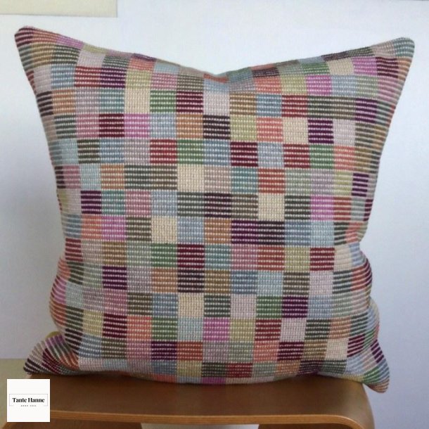 Remix Firkanter pude Broderipakke fra BALDYRE