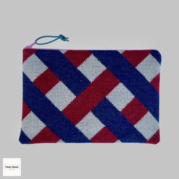 Tricolore Clutch Stramaj  Broderipakke fra BALDYRE