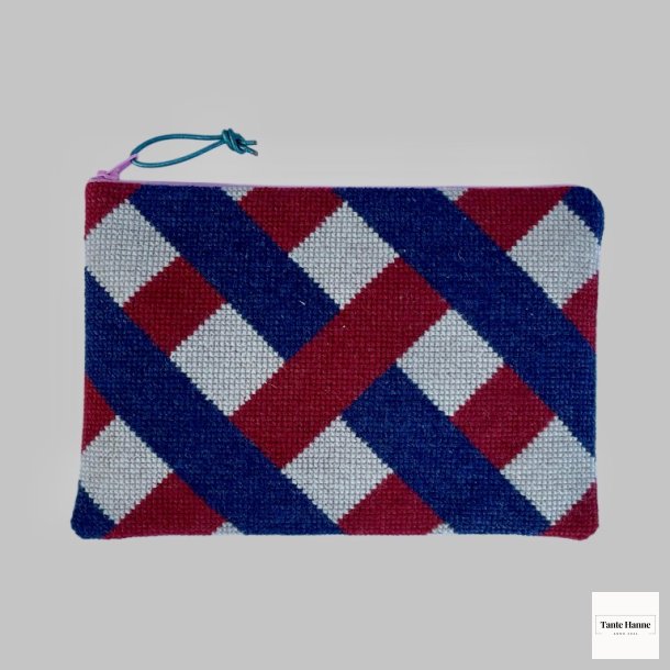 Tricolore Clutch Stramaj  Broderipakke fra BALDYRE