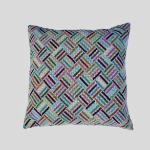 Flettet stramaj pude Broderi kit fra BALDYRE