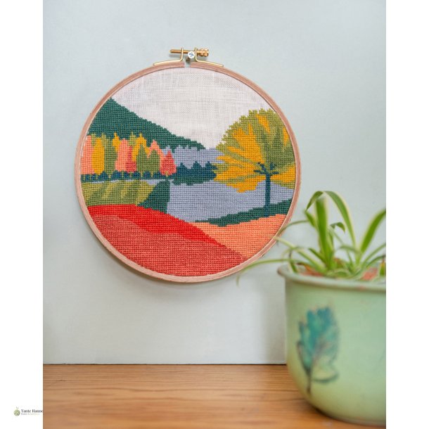 DMC broderibog DMC ECO VITA The Forester�s wall