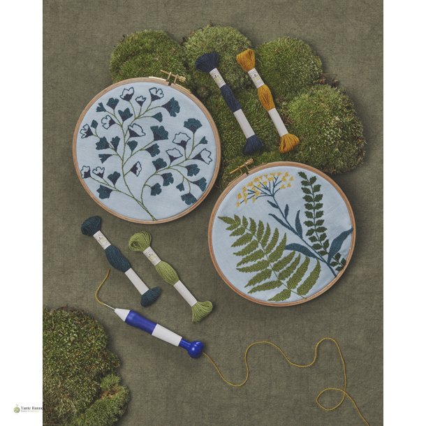 DMC broderibog DMC ECO VITA The Forester�s wall