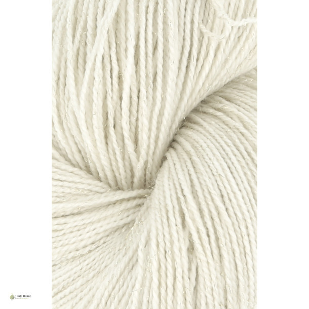 Ufarvet garn RAW 1  Merino 68%, Polyamid 17%, Polyacryl 12%, 3% Metallic Superwash,  410 m/100 gram