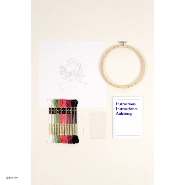 DMC Broderikit Petal and Pearls