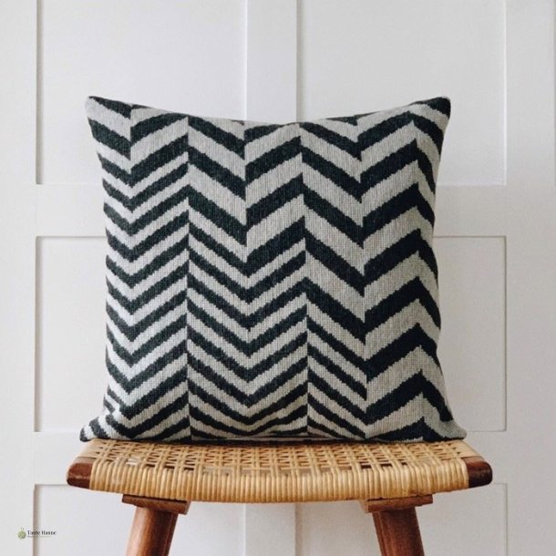 Zig-Zag pude Broderipakke fra BALDYRE