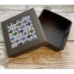 Sm bl fisk i ske , Broderi Kit - design TanteHanne.dk