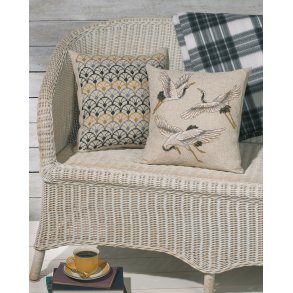 Blser i farver broderi kit (Puden til venstre)  40 x 40 cm