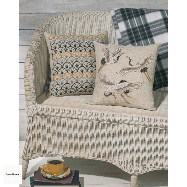 Blser i farver broderi kit (Puden til venstre)  40 x 40 cm