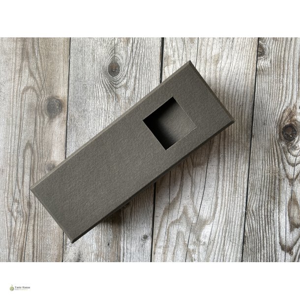 �ske til montage af broderi,  28 x 10 cm, h�jde 5 cm