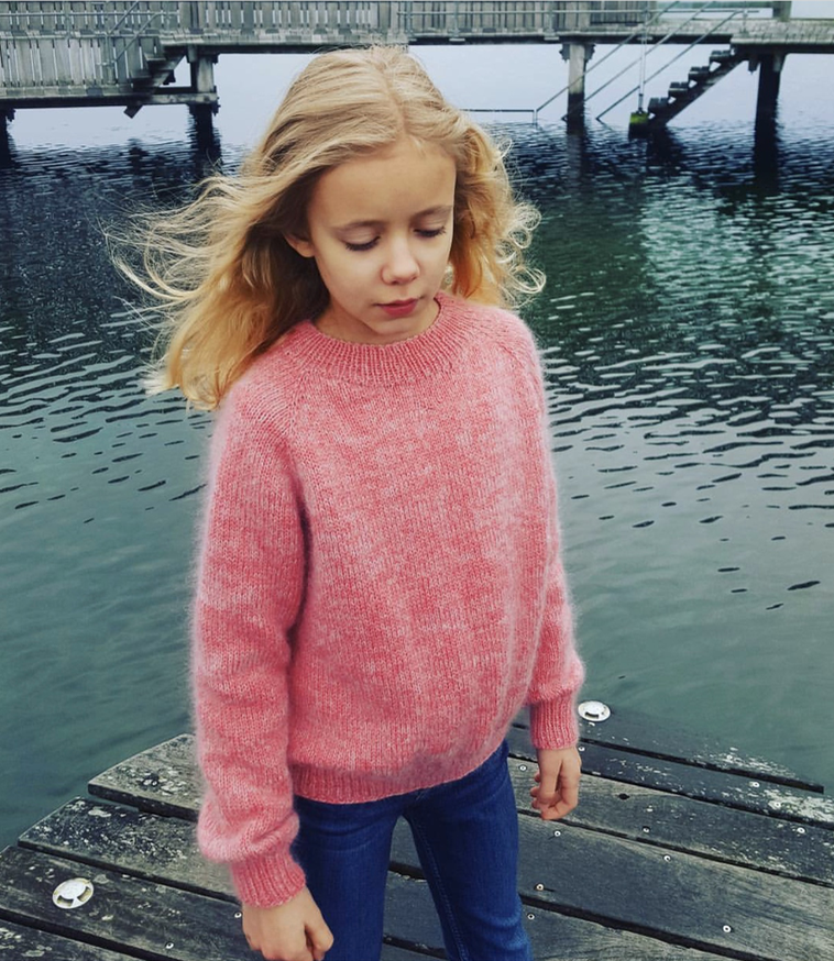 Ingen dikkedarer sweater junior PetiteKnit - opskrift - - Tante Hanne